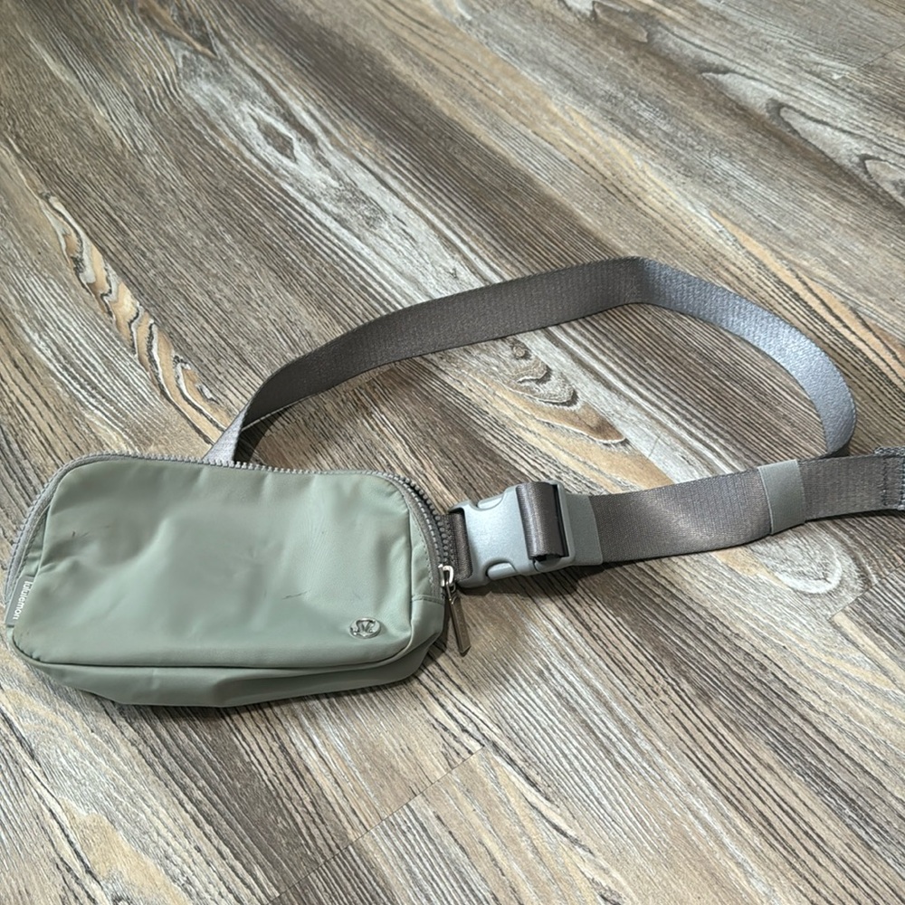 Lululemon Gray Everywhere Belt Bag
